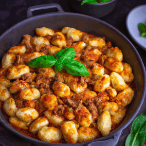 cheesy-bolognese-gnocchi-bake-slimming-eats-recipe.png